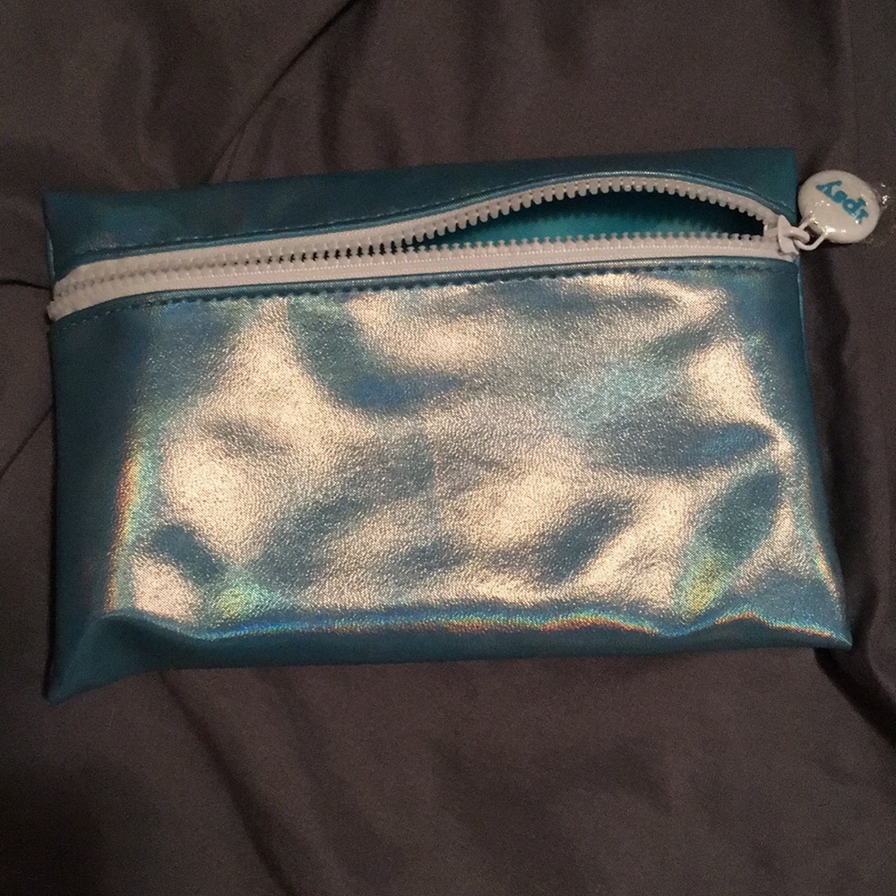 Makeup bag